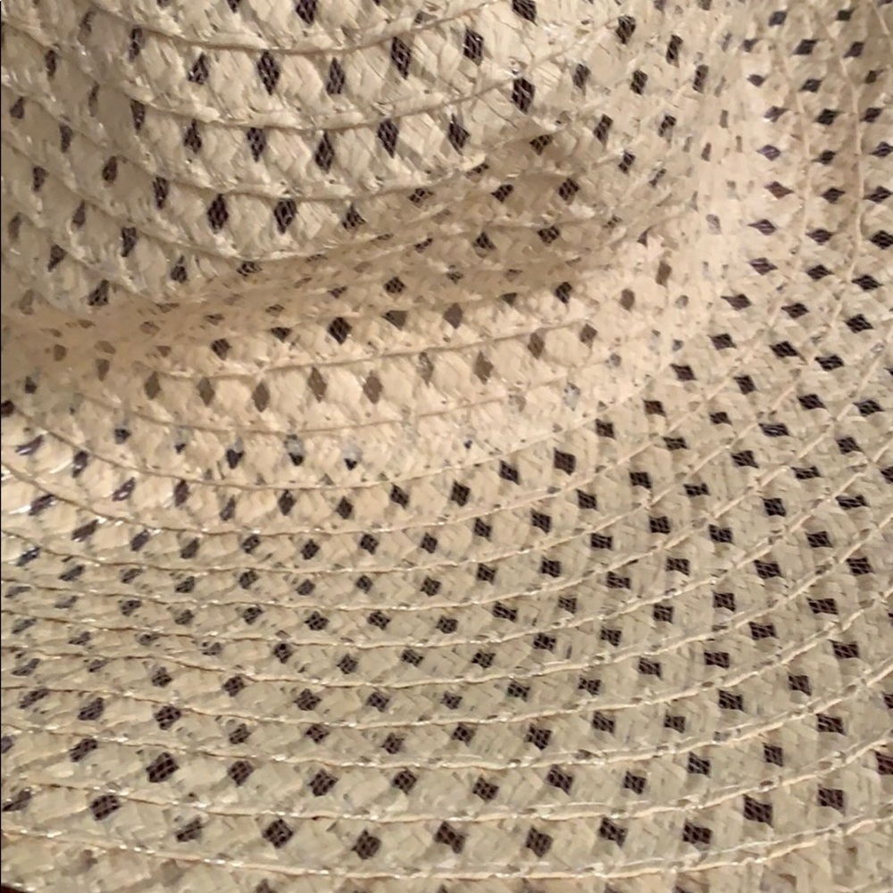 Sun ☀️ Hat - Picture 2 of 5